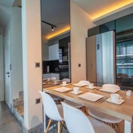 Hotel Merkezde Ultra Lueks 1 4*